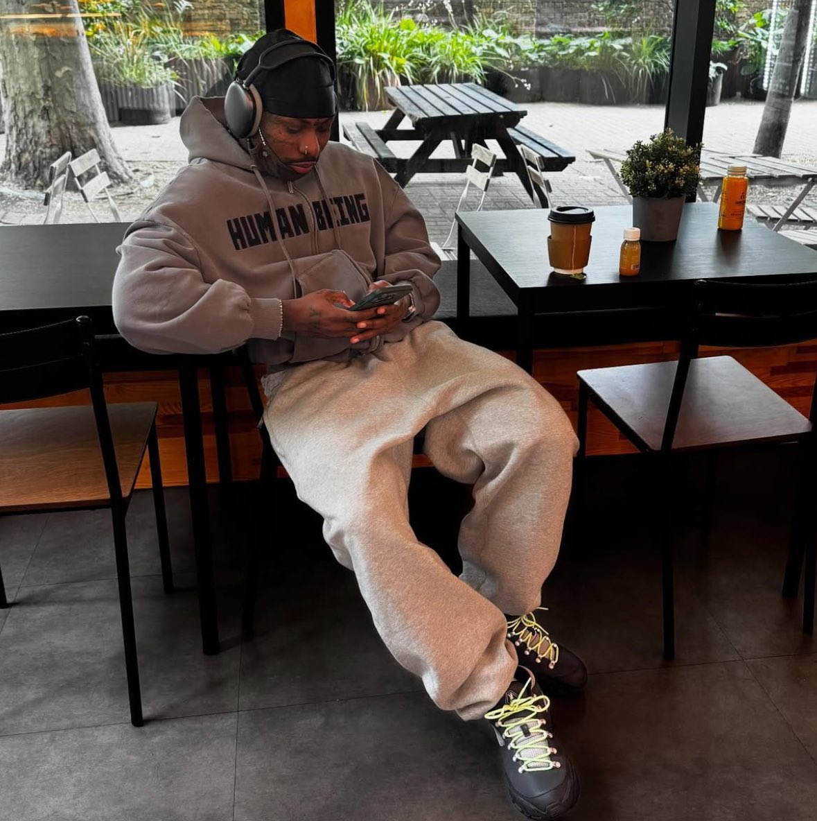 Asake in new pictures 😍