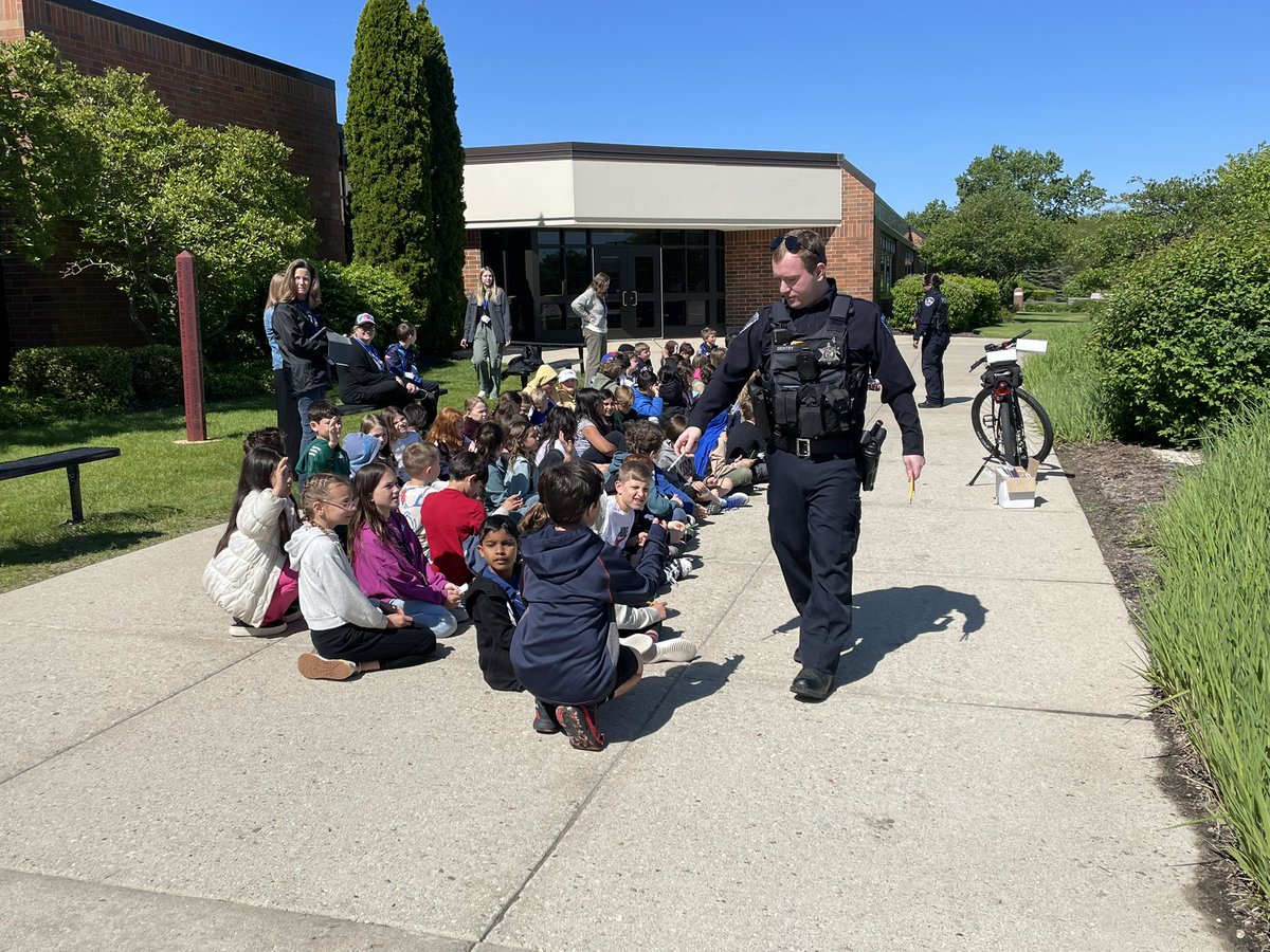 Lauren McArdle tweet media