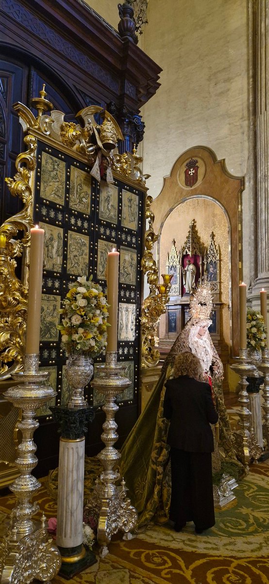 Altar mayor ni altar mayar.

Menudo sitio!!