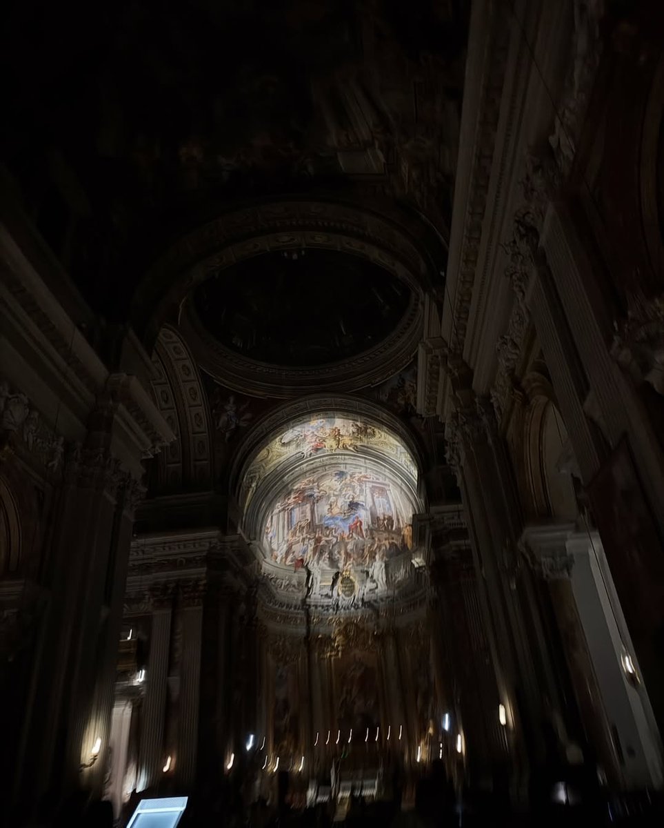 📸 Lily Collins via Instagram.