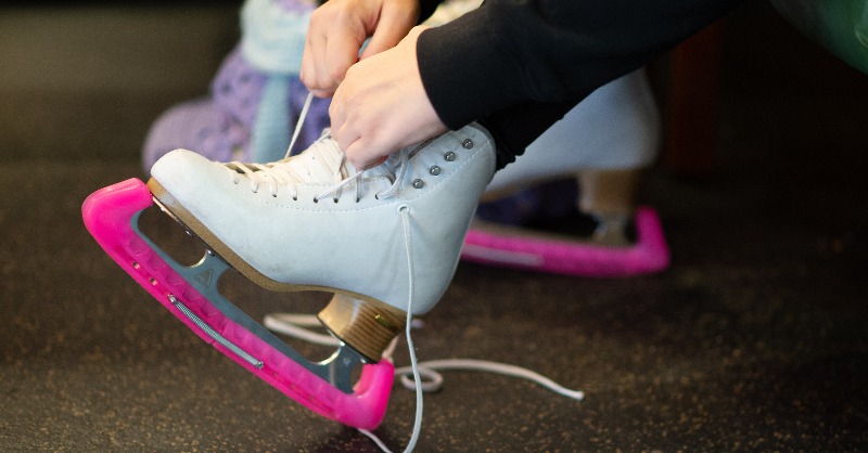USFigureSkating's tweet photo. May is Mental Health Awareness Month — and we’re teaming up with @o2xhp to provide 6️⃣ expert-backed tips to boost your mental game! #MentalHealth #MentalHealthAwarenessMonth

Read more ⬇️