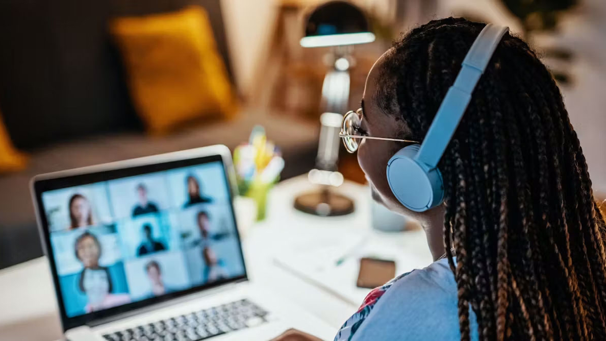 IowaStateUNews (@iowastateunews) on Twitter photo New research shows inserting short quizzes throughout an online lecture can boost student learning and reduce achievements gaps, writes Dr. Jason C.K. Chan, <a href="/IowaStateU/">Iowa State University</a> psychology professor and the study's co-author, for <a href="/ConversationUS/">The Conversation U.S.</a>.
💻 Read more: theconversation.com/taking-intermi… New research shows inserting short quizzes throughout an online lecture can boost student learning and reduce achievements gaps, writes Dr. Jason C.K. Chan, <a href="/IowaStateU/">Iowa State University</a> psychology professor and the study's co-author, for <a href="/ConversationUS/">The Conversation U.S.</a>.
💻 Read more: theconversation.com/taking-intermi…