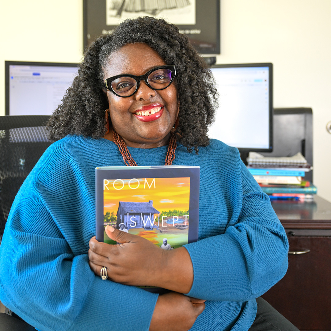 Old Dominion University (@odu) on Twitter photo Old Dominion University congratulates alumna Remica Bingham-Risher for being awarded the <a href="/latimes/">Los Angeles Times</a> Book Prize for Poetry for her poem collection "Room Swept Home."
📰: bit.ly/3SDP5wV Old Dominion University congratulates alumna Remica Bingham-Risher for being awarded the <a href="/latimes/">Los Angeles Times</a> Book Prize for Poetry for her poem collection "Room Swept Home."
📰: bit.ly/3SDP5wV