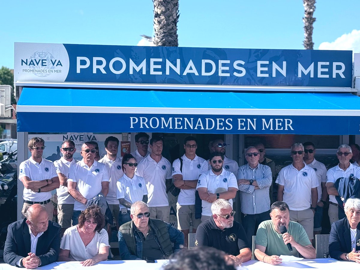 PNazioneCorsa's tweet image. #Sustegnu 🤝🏻 𝗖𝘂𝗻𝗳𝗲𝗿𝗲𝗻𝘇𝗮 𝗱𝗶 𝘀𝘁𝗮𝗺𝗽𝗮 𝗱𝗶 𝗮 𝗳𝗮𝗺𝗶𝗴𝗹𝗶𝗮 𝗖𝗮𝗻𝗰𝗲𝗹𝗹𝗶𝗲𝗿𝗶

Nous étions présents ce jour à Aiacciu — @PascalZagnoli, secrétaire national du PNC, Pierre Poli, conseiller territorial @avanzemu, et plusieurs militants — pour assister à la…