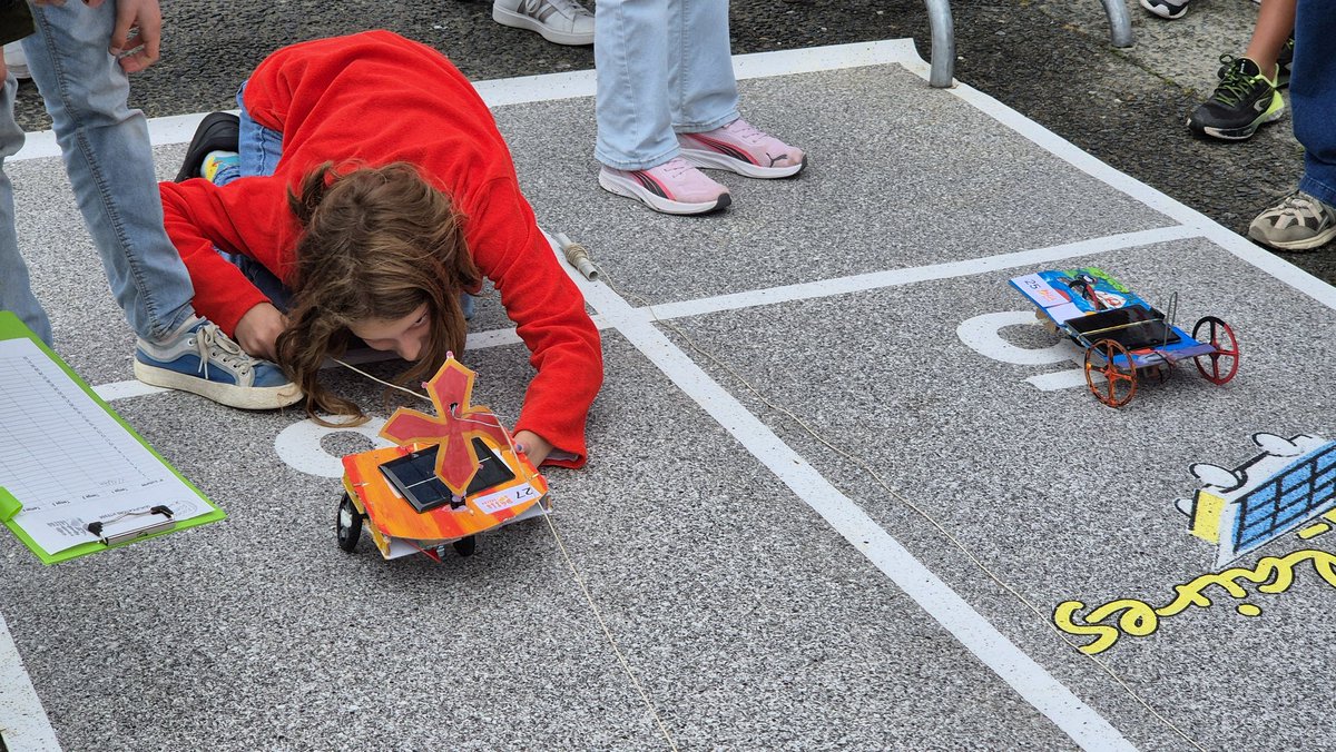 Défis solaires 🌞
348 enfants de CM1, CM2 et 6° ont conçu, présenté et fait concourir leurs 🚗solaires.
Merci <a href="/PlanetSciOccit/">PlaneteSciencesOccitanie</a>  pour ce projet ambitieux qui sensibilise les jeunes aux énergies renouvelables, enrichit leur culture scientifique et crée peut-être des vocations ! 👏🏻