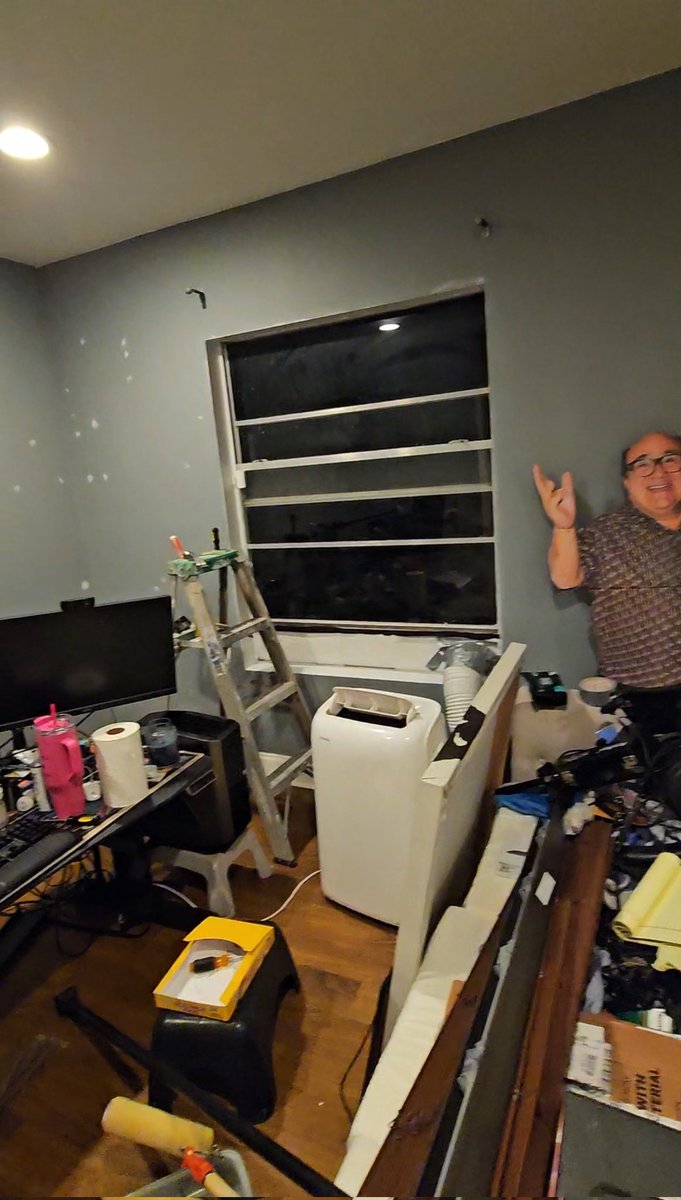 Ms Kenner tweet media