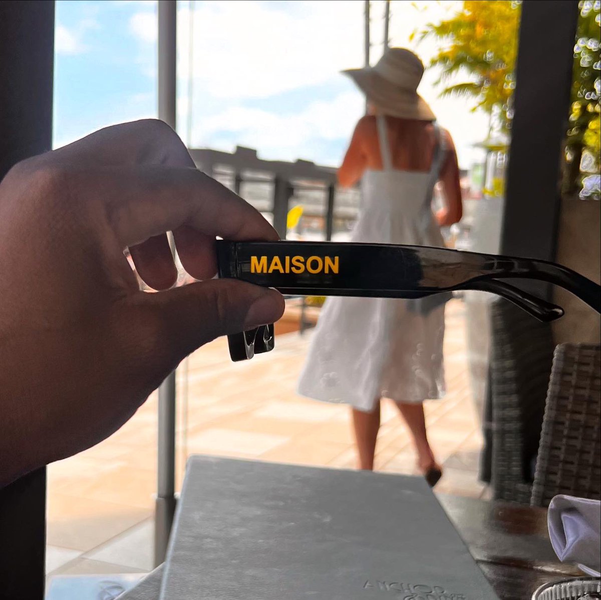 Maisonxbycohen's tweet photo. Feeling like summer aready with Maison X
Now available #RedefinedGenius #Sunglasses #DesignerShades https://t.co/LCV0f9Gw3V