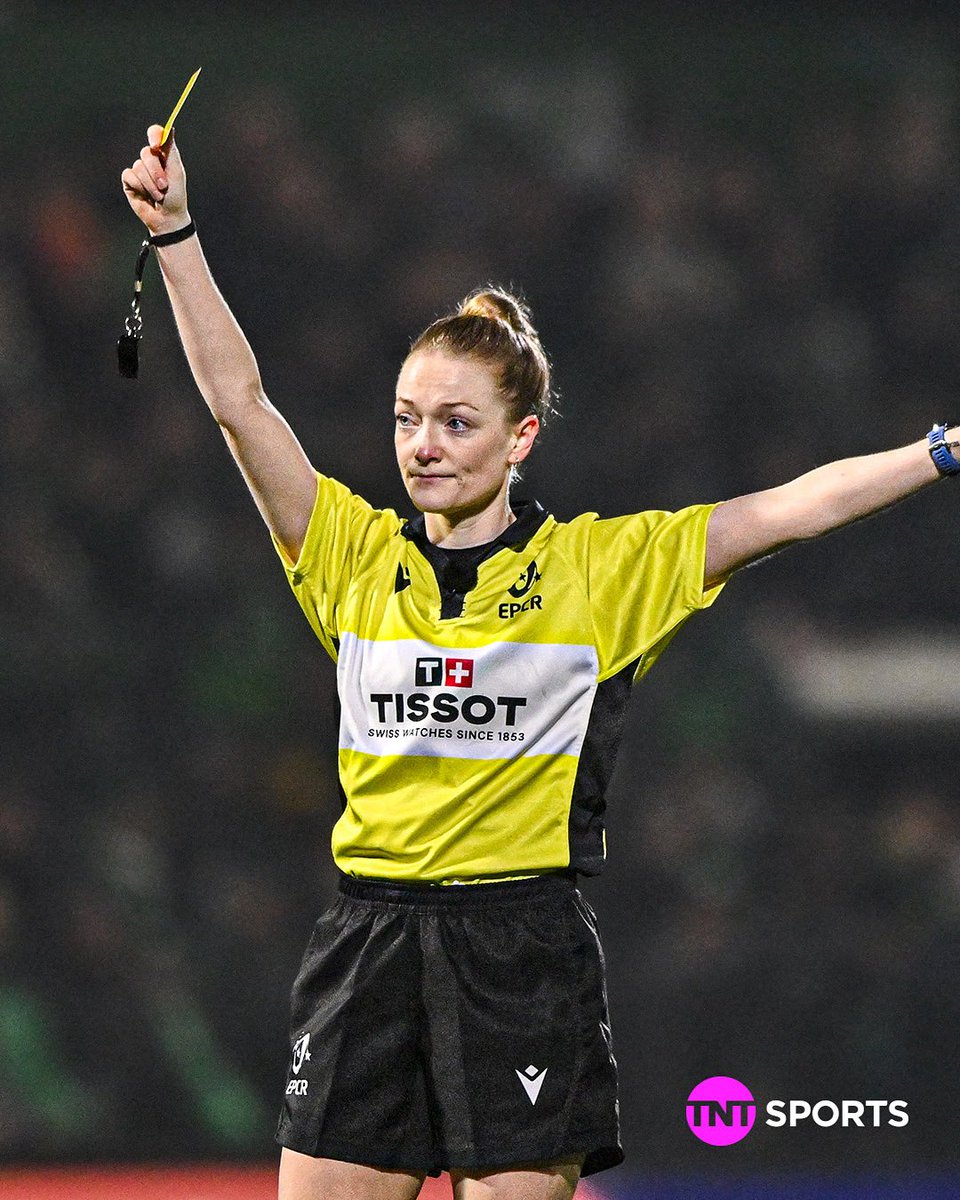 Referee Hollie Davidson will make history tonight as the first woman to officiate an EPCR final 👏