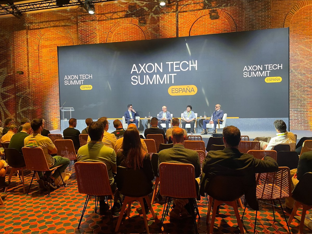 emergenciescat's tweet image. El passat dimecres a #Madid, la cap del Servei de Gestió d’Emergències d&apos; @emergenciescat, Montse Font, va participar al #TechSummit en una taula rodona sobre innovació tecnològica i coordinació en emergències