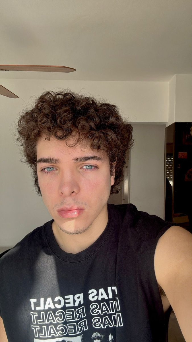 THE PRETTIEST EYES IN THE WORLD 😍