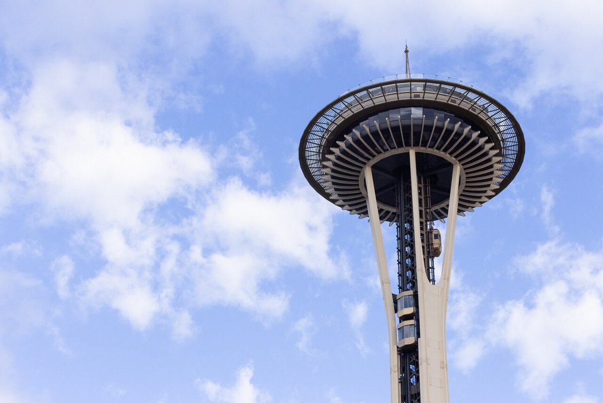 JoziBoySA's tweet photo. Space Needle doubles the pleasure in ride to the top with new stacked, glass elevators https://t.co/ewV4cnNEQ8