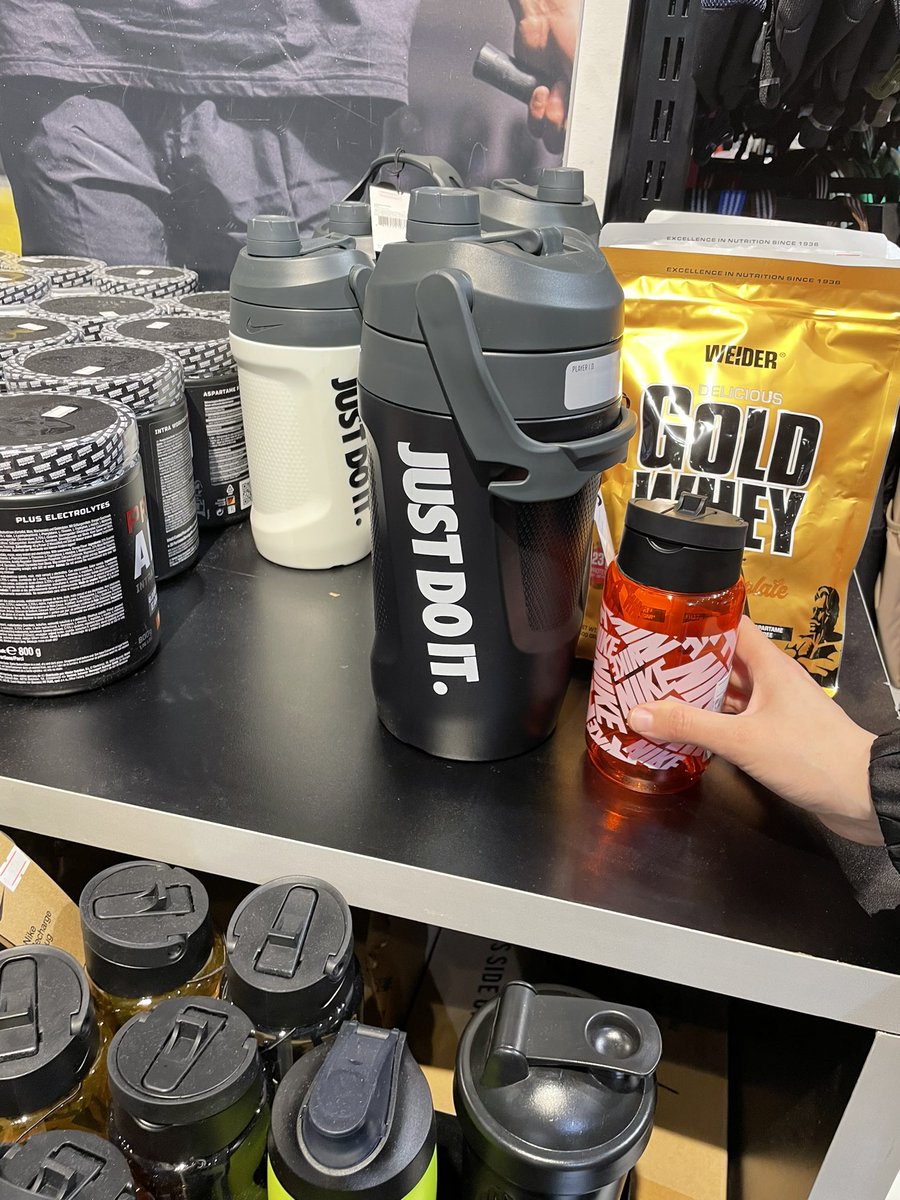 SezaiKantarci's tweet image. Honestly, who needs this bottle for anything?