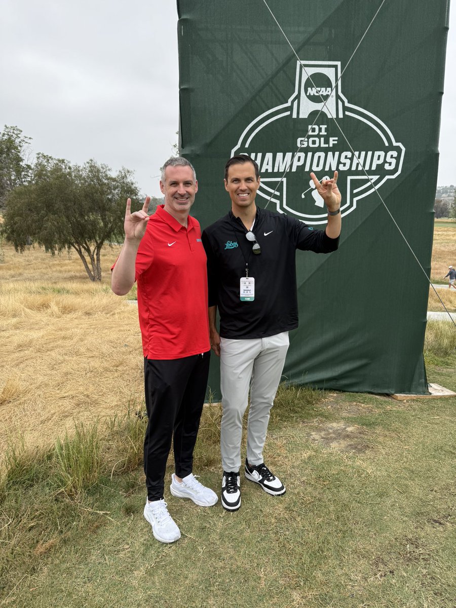 Look who came out to support our <a href="/UNMLoboMGolf/">UNM Men's Golf</a> team here in San Diego — <a href="/CoachEricOlen/">Eric Olen</a> in the house!

Nothing better than seeing our coaches rally behind each other.

It’s a great time to be a Lobo!

#GoLobos 🐺