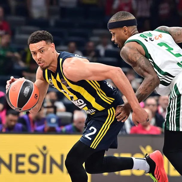 🚨 ¡El Fenerbahce vuelve a una final de la Euroliga!

🔵🟡 El equipo de Sarunas Jasikevicius dominó al Panathinaikos y habrá nuevo campeón de Europa

🏀 82-76

📸 <a href="/EuroLeague/">EuroLeague</a>