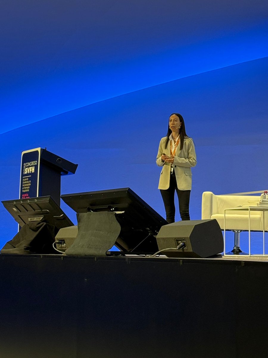 Nuestras R4 defiende hoy sus proyectos de fin de residencia en la #JornadaResidentes dentro del #CongresoSVFH2025

<a href="/NoeliaFS97/">Noelia ☆</a> <a href="/sandragcont/">Sandra García</a> 

¡ Enhorabuena !🎉