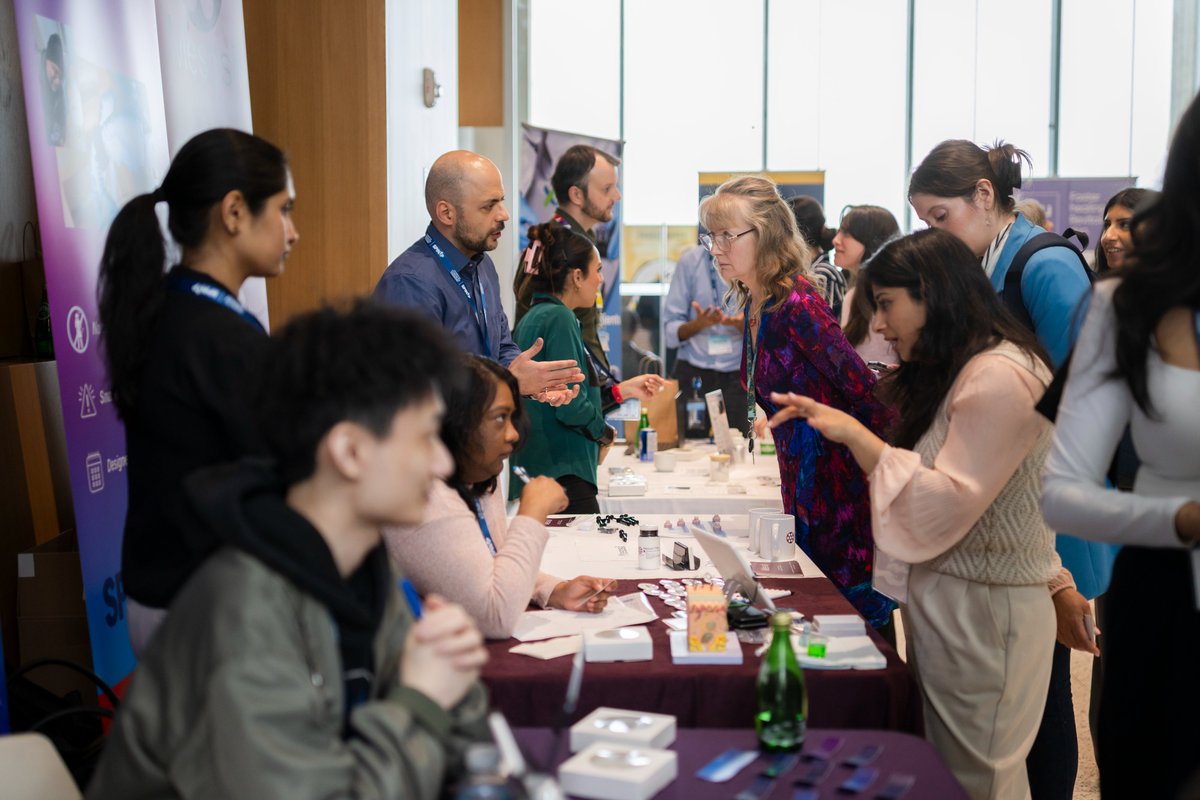 UofTStartup's tweet image. SpinUp marked its one-year anniversary yesterday—bringing together researchers, founders & innovation community to celebrate an exciting first chapter. Congrats to Neuropeutics, winner of the AbbVie Biotech Innovators Award & to all ventures in the showcase.
📸Nick Iwanyshyn, UTM