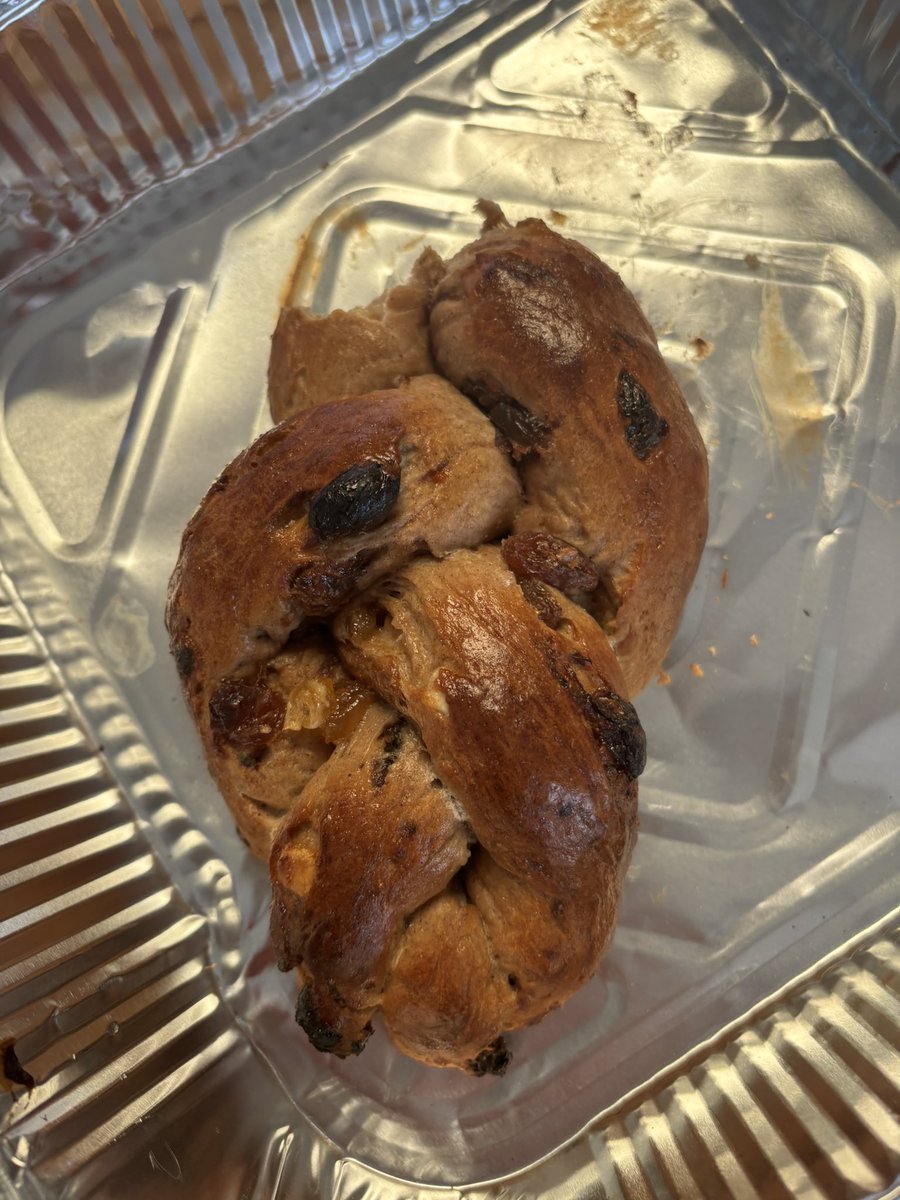 Lovely bread plaits! #finnishfruitbread <a href="/Foodafactoflife/">Food - a fact of life</a> lady lesson on functional products of food for S3. Good luck in S4