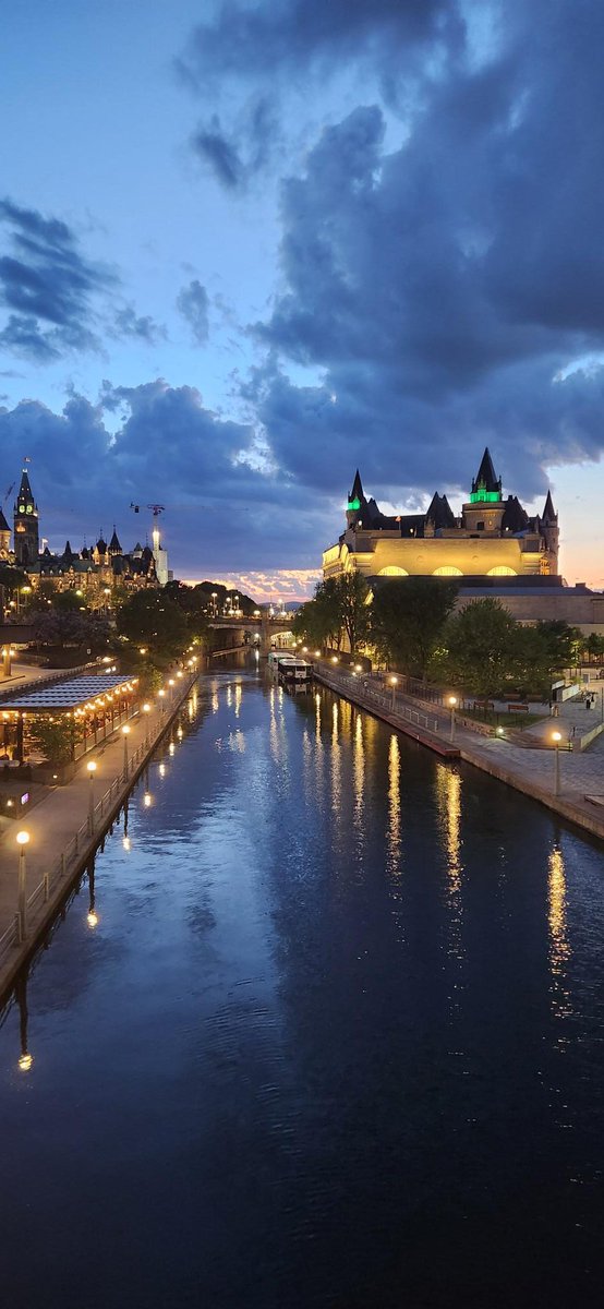 sheilasinghlab's tweet image. Dr Singh had the incredible honor to deliver the Dr Antoine Hakim keynote lecture at the Ottawa Brain Health Research Institute on May 16. Invited by the wonderful Dr Jahani-Asl. @arezujahanilab @uOttawa
#BHRD2025
