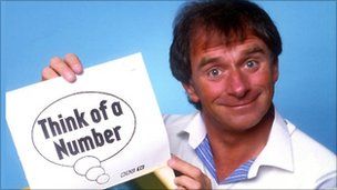 music_pearce's tweet photo. Happy Birthday #JohnnyBall. One of the faces of my childhood. What an incredible communicator. If my maths and science teachers had been like that I would have kept my early enthusiasm for the subjects, an enthusiasm he engendered. We were so lucky to have him on the TV. https://t.co/I7ZeripdH3