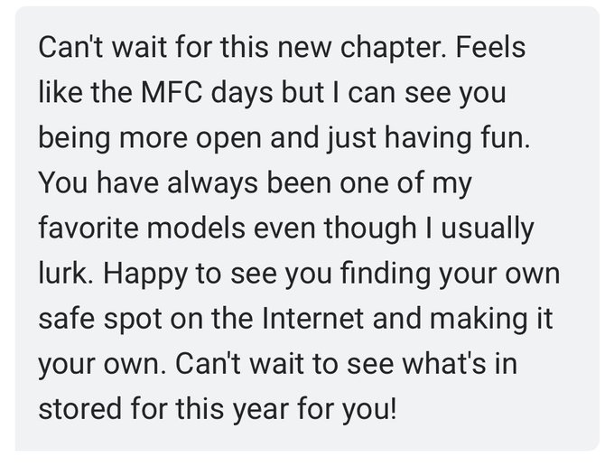 Watch Red 🇨🇦's leaked NSFW photo on TwXstars