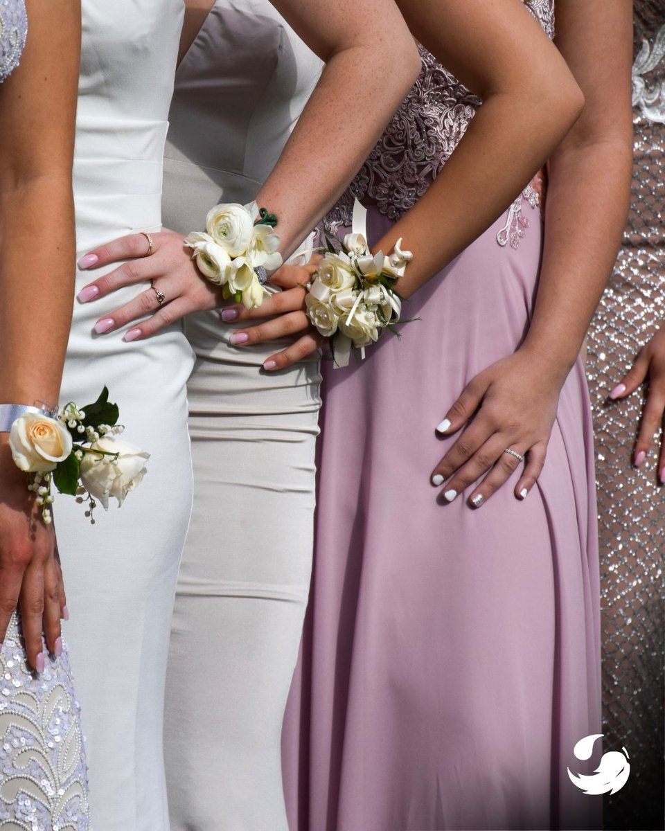 doortodoorvalet's tweet image. Whether it’s a quick spot clean or full alteration service, Door To Door Cleaners will help you look and feel your best for the big night.👗✨

doortodoorcleaners.com/services/ #GreenEarthCleaning #PromReady #PromDress