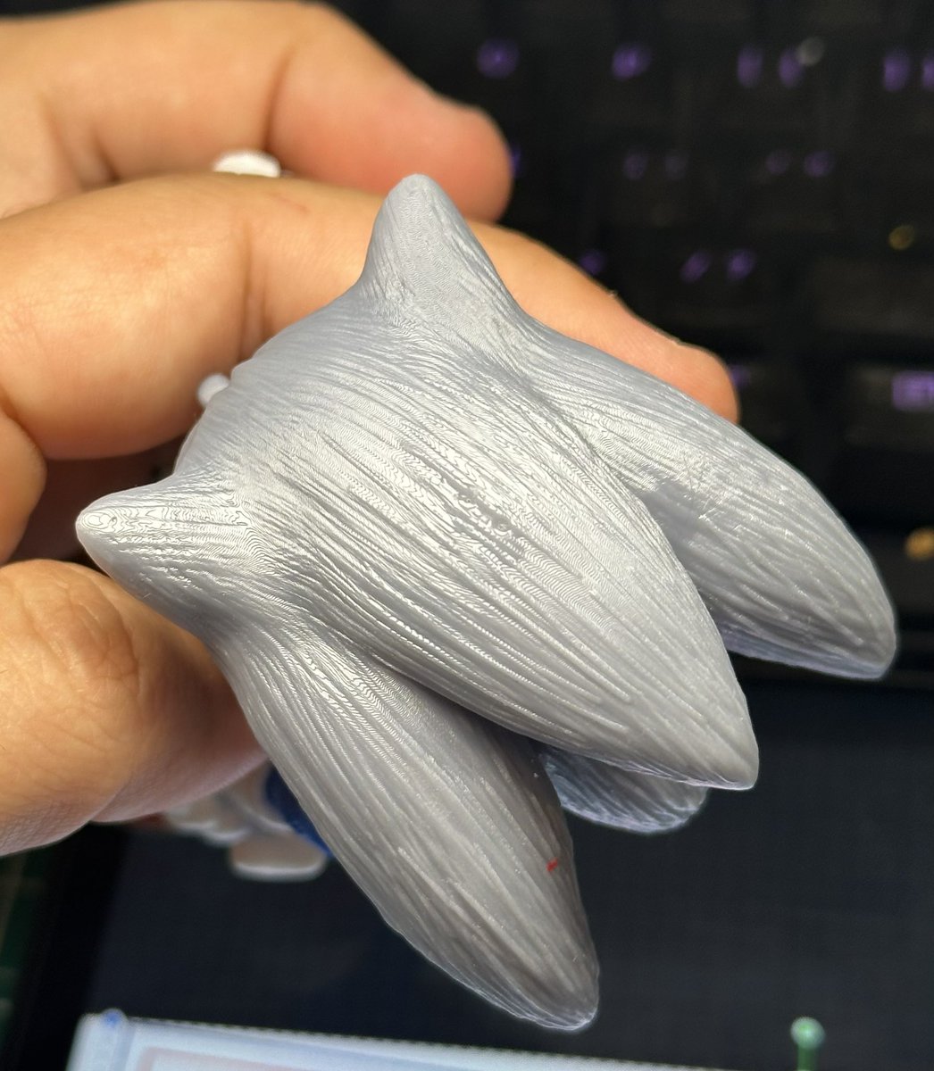 Made a 3D printed head swap for Jakks Movie Sonic using <a href="/BTBAnim/">BeeBee</a> Movie Sonic model :)