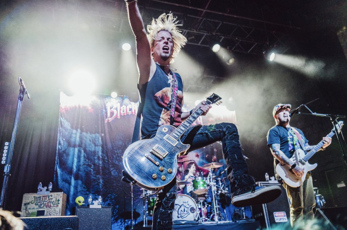 Did you see @blkstonecherry at Boardwalk Rock? If not, make sure to catch them as they go on tour starting TODAY‼️ Go get tickets to see them at blackstonecherry.com 🍒🎸