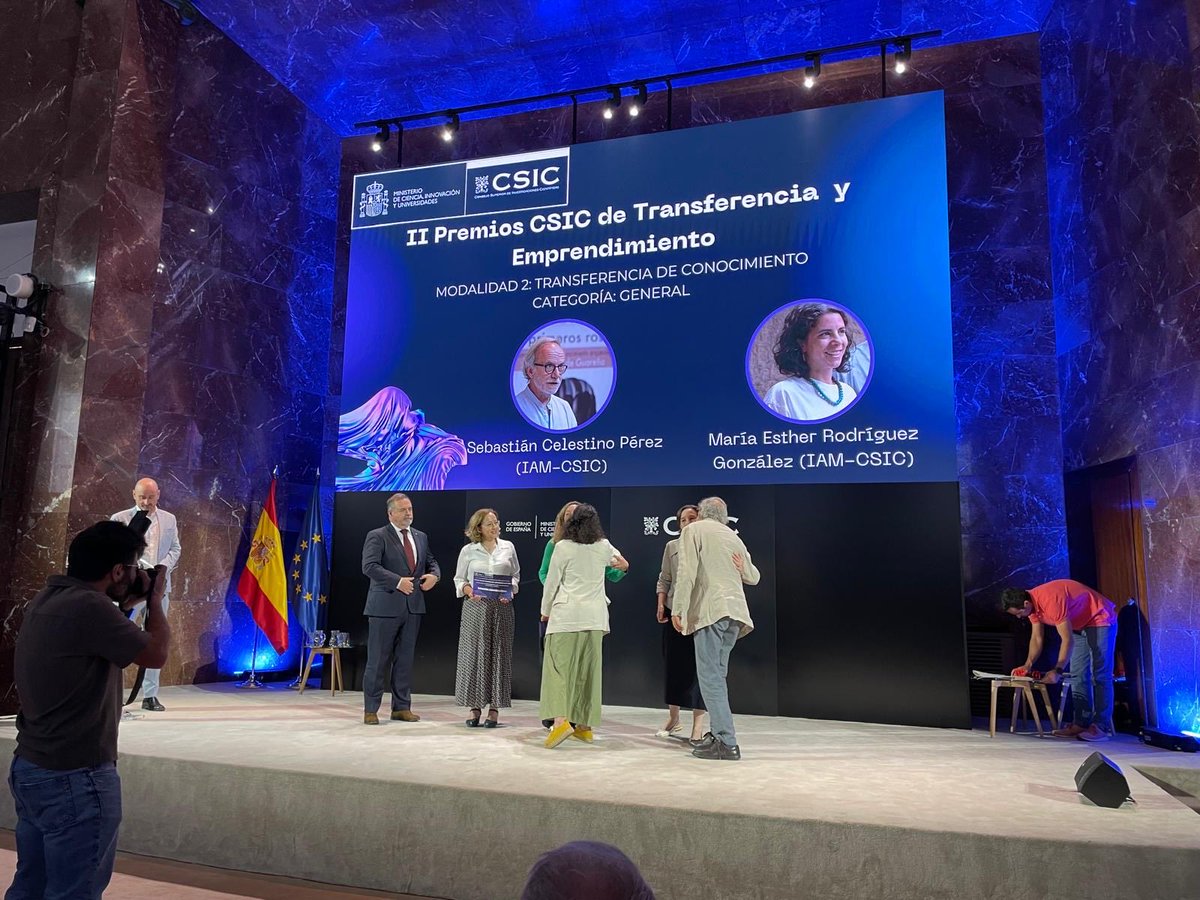 Educación, Ciencia y Formación Profesional (@educacionext) on Twitter photo 👏Nuevo premio para los investigadores extremeños del <a href="/IAM_CSIC/">Instituto de Arqueología-Mérida (IAM-CSIC)</a> por el proyecto “Construyendo Tartesos”
✅Premio a la
Transferencia de conocimiento de <a href="/CSIC/">CSIC</a>
Enhorabuena!!!
La ciencia extremeña sigue cosechando éxitos
<a href="/Junta_Ex/">Junta de Extremadura</a>
<a href="/MercedesVaquera/">Mercedes Vaquera</a> 👏Nuevo premio para los investigadores extremeños del <a href="/IAM_CSIC/">Instituto de Arqueología-Mérida (IAM-CSIC)</a> por el proyecto “Construyendo Tartesos”
✅Premio a la
Transferencia de conocimiento de <a href="/CSIC/">CSIC</a>
Enhorabuena!!!
La ciencia extremeña sigue cosechando éxitos
<a href="/Junta_Ex/">Junta de Extremadura</a>
<a href="/MercedesVaquera/">Mercedes Vaquera</a>