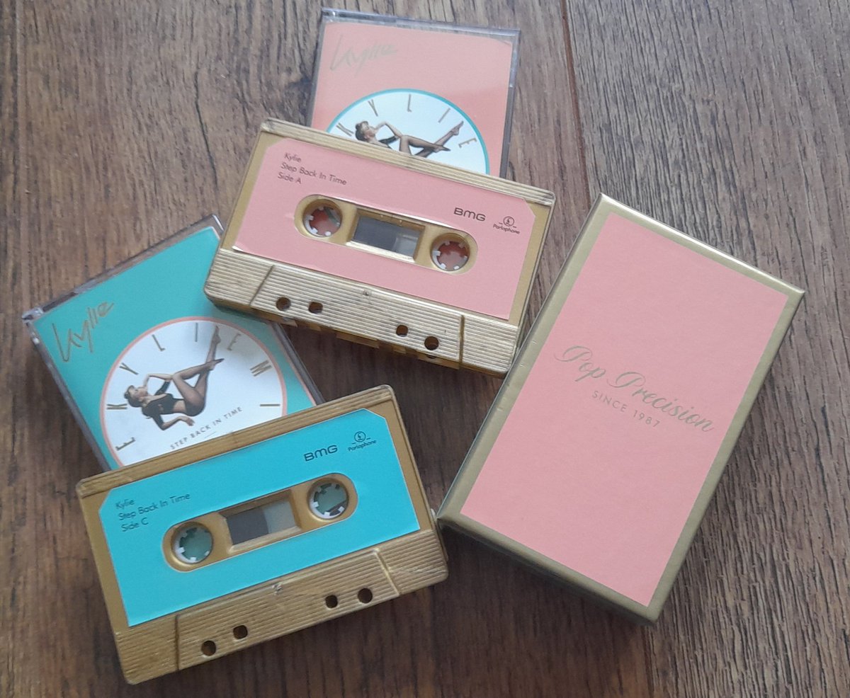 GJ_EntFocus's tweet photo. So I was trying not to buy any more cassettes...but its so gold and shiny!  Am I a magpie?   #kmail #KylieMinogue #kyliecollector https://t.co/6fJbg7Slog