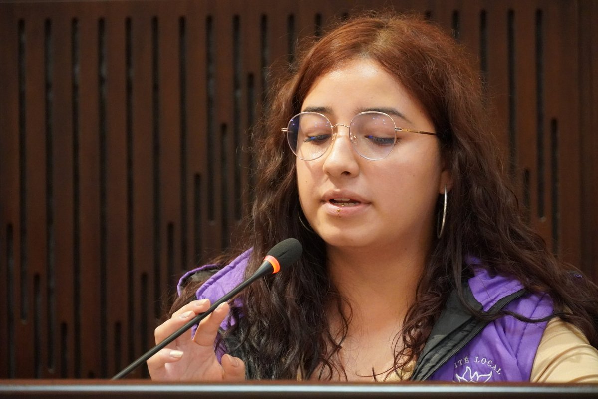 <a href="/parescolombia/">Fundación Paz & Reconciliación</a> “Que no quepa duda, en #Suba actuan grupos paramilitares, lo hemos denunciado y lo vamos a seguir haciendo. Alcalde <a href="/CarlosFGalan/">Carlos F. Galán</a>, la seguridad debe construirse comunitariamente no con más punitivismo” Stephania Quimbay <a href="/CLODHS_/">Comité Local de Derechos Humanos-Suba</a>