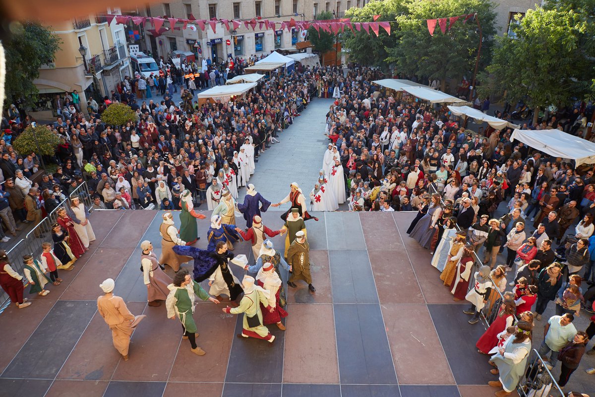 El Homenaje templario a Jaime I y Guillem de Mont-rodón, en #Monzón, recibe la declaración de Fiesta de #InterésTurísticoNacional, muy merecido, felicidades desde la <a href="/aefrh_/">Fiestas Históricas</a>!!!  😃👍

ℹ️ mintur.gob.es/es-es/Gabinete…