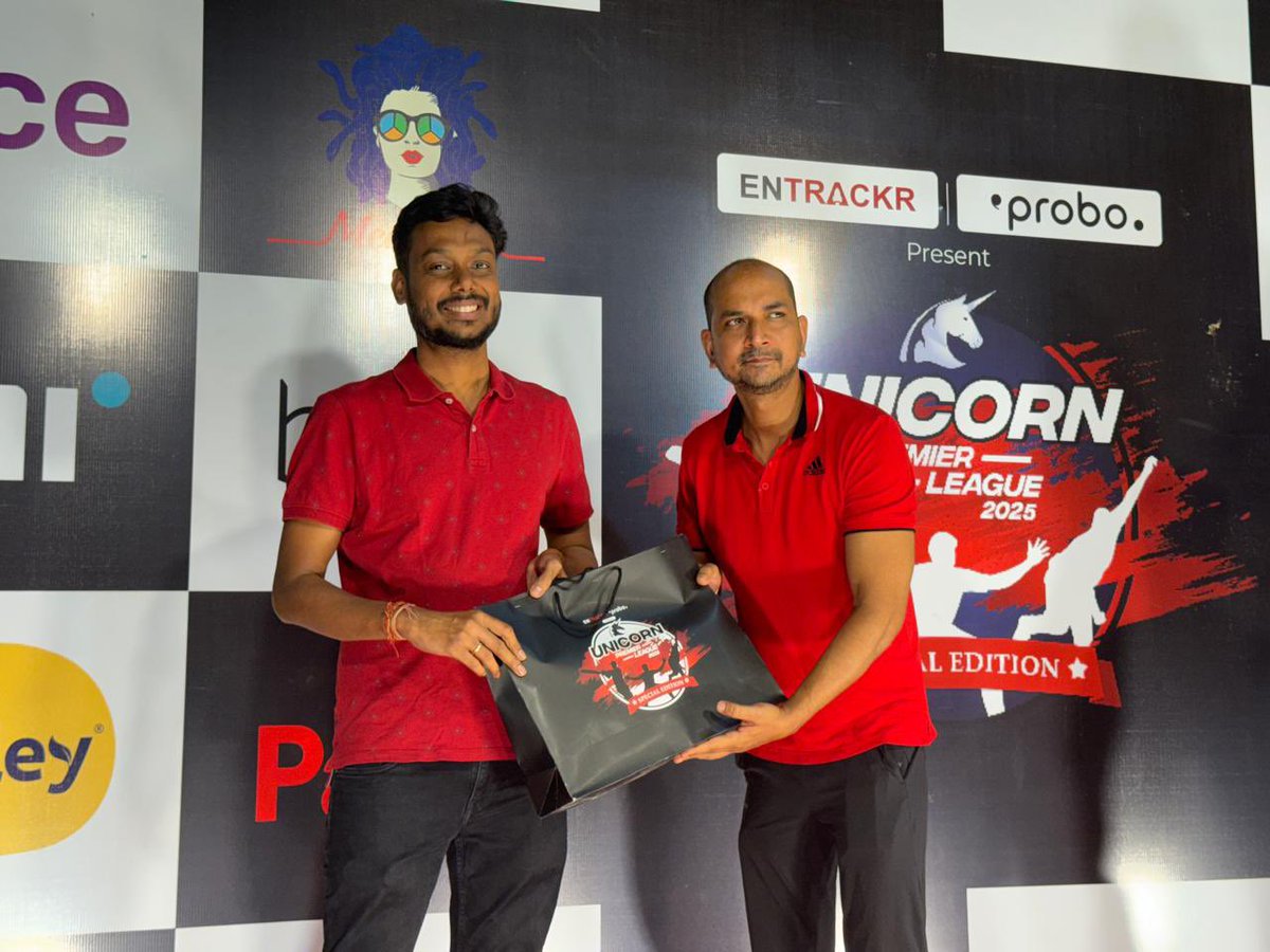 UnicornPremier's tweet photo. Leadership Meets Sporting Spirit!
The fields of #UPL2025 lit up as Vineet Sharma and Abhay Jeet Gupta, co-founders of @fleetx_io graced the arena to honour the Player and Game Changer of the match.
.
#FleetX #UPL2025 #UnicornPremierLeague #PlayerOfTheMatch #GameChanger https://t.co/oxKlQzBJJ2