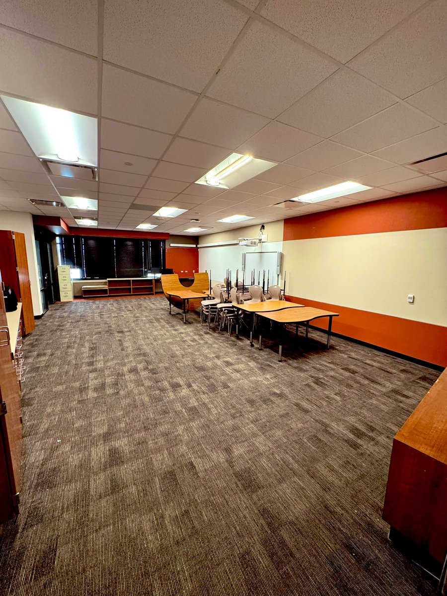 Well 3rd grade, this is it! After 8 years in the same grade level, it’s time for a change. It’s the end of an era! The next time you see a post from me, I’ll have a new account name. #mjejags <a href="/MJEThirdGrade/">MJE Third Grade</a> <a href="/MJEjags/">Jenks Elementary</a>