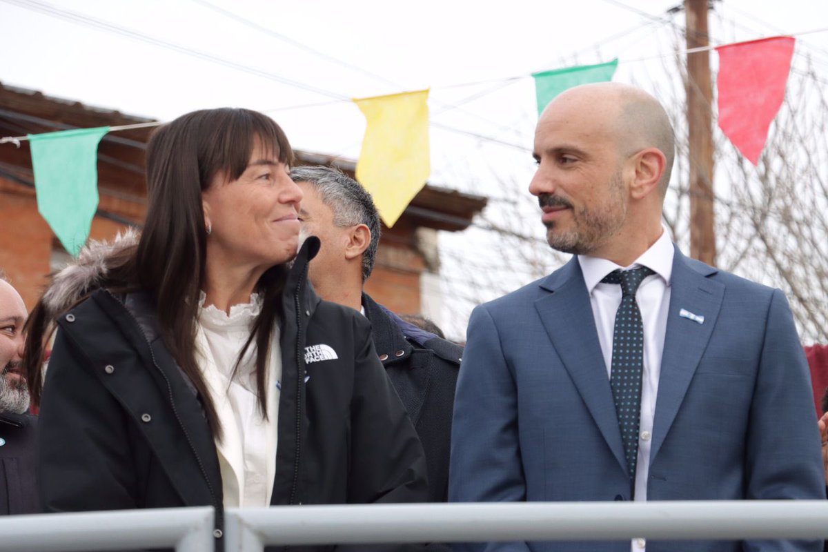 pepeousset's tweet photo. Hoy tuve el honor de acompañar a los vecinos y vecinas de San Patricio del Chañar en su 52º aniversario, en representación del gobernador @Rolo_Figueroa 
Una localidad que no deja de crecer, con obras, producción y energía. Seguimos trabajando por una provincia más justa. https://t.co/EHl800o5GD