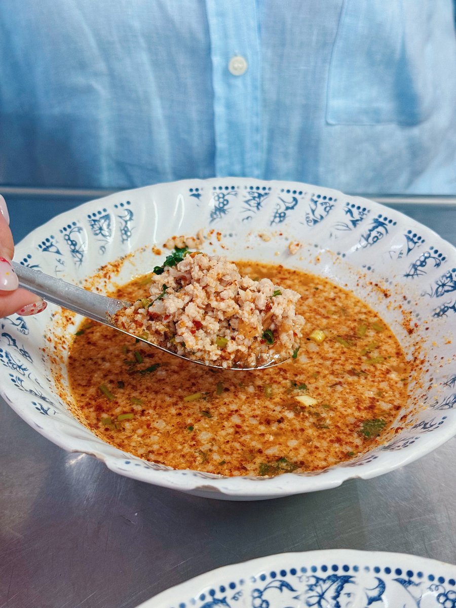 Thonburian-ธนบุเรี่ยน tweet media