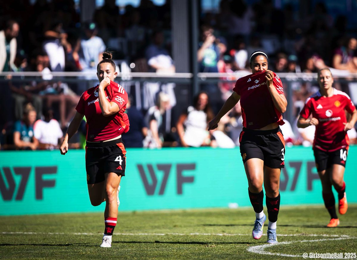 Manchester United bringing the #WorldSevensFootball vibes 🥳☀️