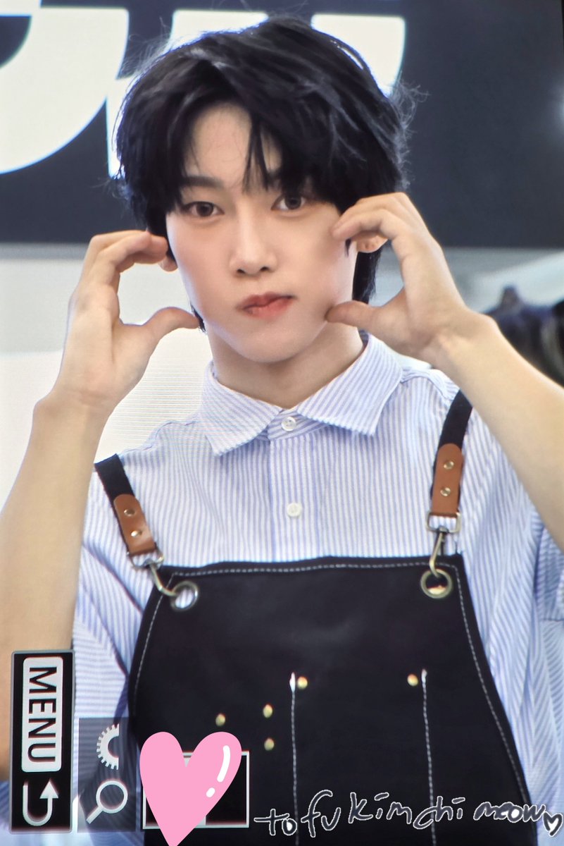 tofukimchimeow's tweet image. 250523 사운드웨이브 카페
💙
#앰퍼샌드원 #AMPERSANDONE #나캠든 #NAKAMDEN #KAMDEN #나두빈 #캠든