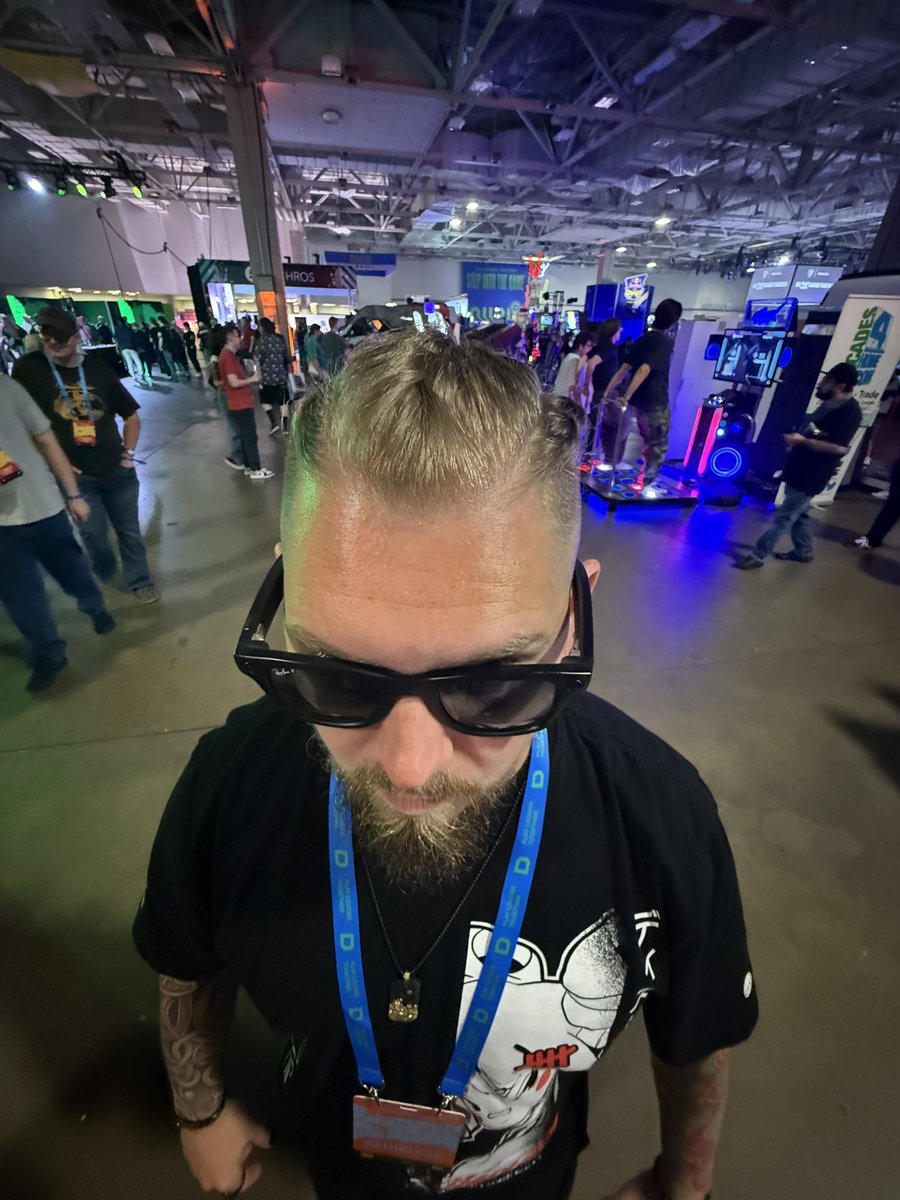 Your Narrator (@yournarrator1) on Twitter photo Dreamhack has been crazy so far! If your here and wanna support mental health and gaming ill be at the met and greet theater at 2pm with <a href="/RudermanFdn/">Ruderman Family Foundation</a> fun meet and greet will be afterwards so come say hi! 🤘🏻 Dreamhack has been crazy so far! If your here and wanna support mental health and gaming ill be at the met and greet theater at 2pm with <a href="/RudermanFdn/">Ruderman Family Foundation</a> fun meet and greet will be afterwards so come say hi! 🤘🏻