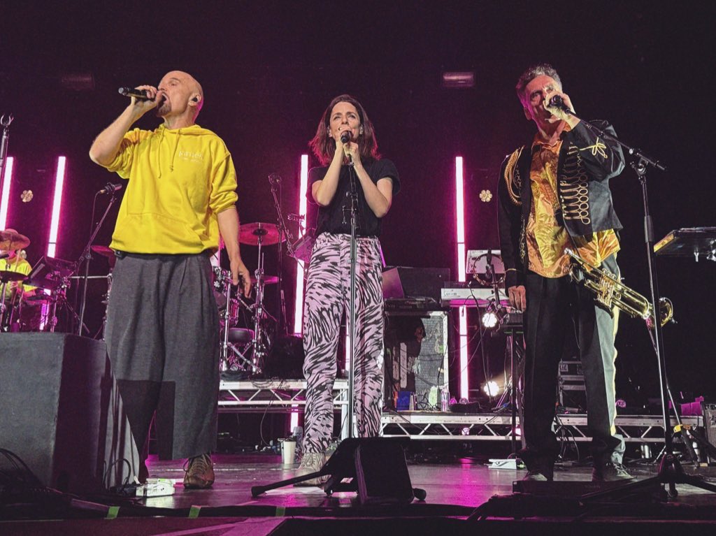 Battling illness but undeterred, <a href="/wearejames/">James</a> delivered a performance of remarkable scale, heart, and intensity in Edinburgh last night: deadgoodmusic.blog/live-james-cor…