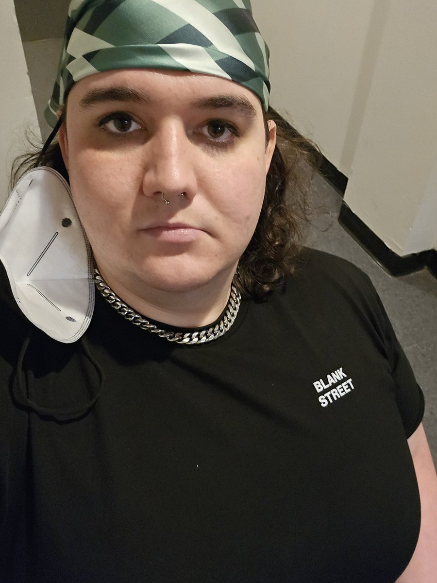 HowBread's tweet image. never work here