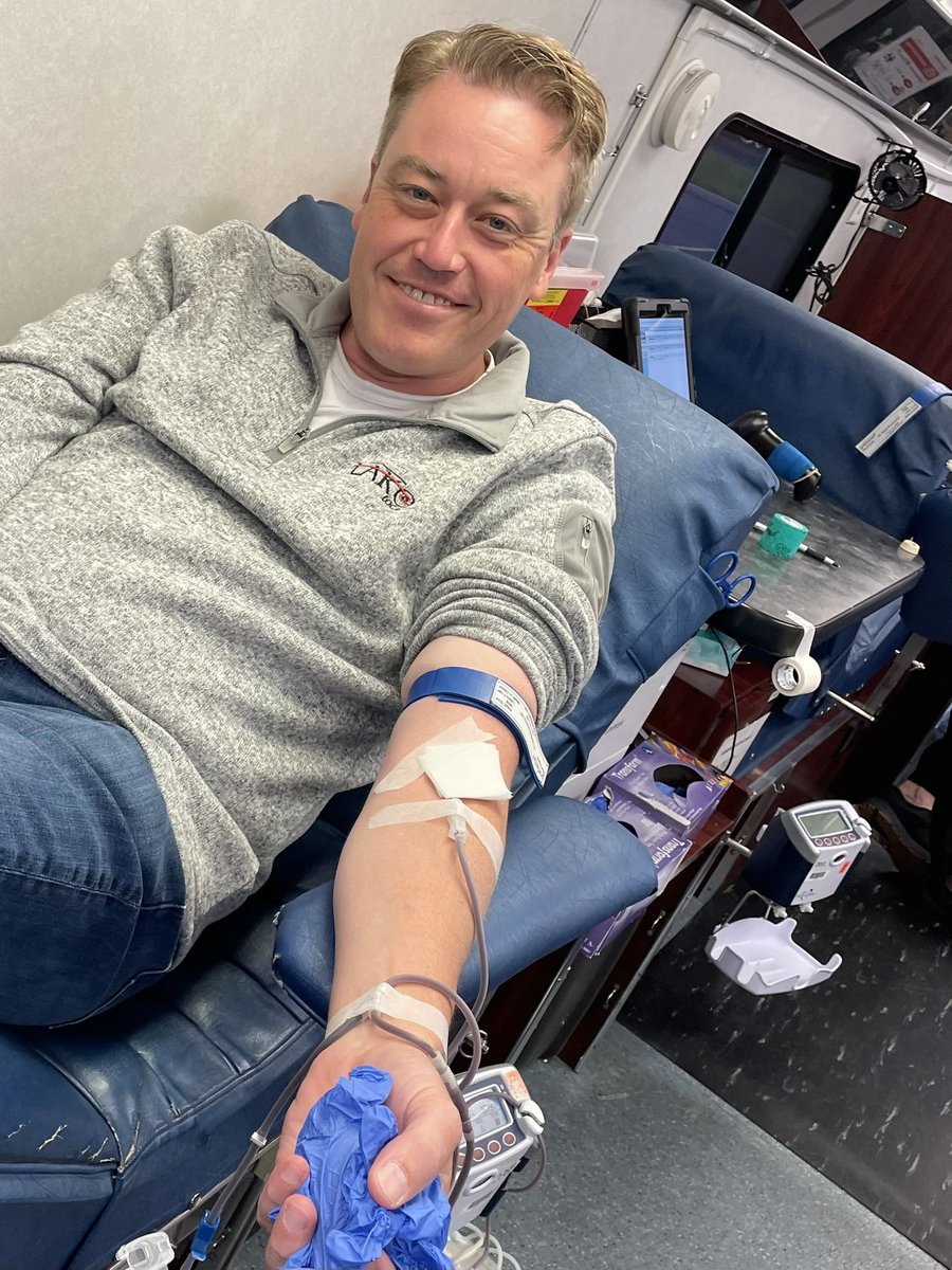 Douglas Horton (@gurudoug) on Twitter photo This one is for <a href="/JohnMattingly23/">John Mattingly</a>
because “Together WE can help take our lives back day by day, memory by memory!”
#WEareLakota #LakotaStrong
<a href="/INDY_Lakota/">Independence Elementary</a> already has two coolers of donated blood full!
💪🏻👊🏻❤️ This one is for <a href="/JohnMattingly23/">John Mattingly</a>
because “Together WE can help take our lives back day by day, memory by memory!”
#WEareLakota #LakotaStrong
<a href="/INDY_Lakota/">Independence Elementary</a> already has two coolers of donated blood full!
💪🏻👊🏻❤️