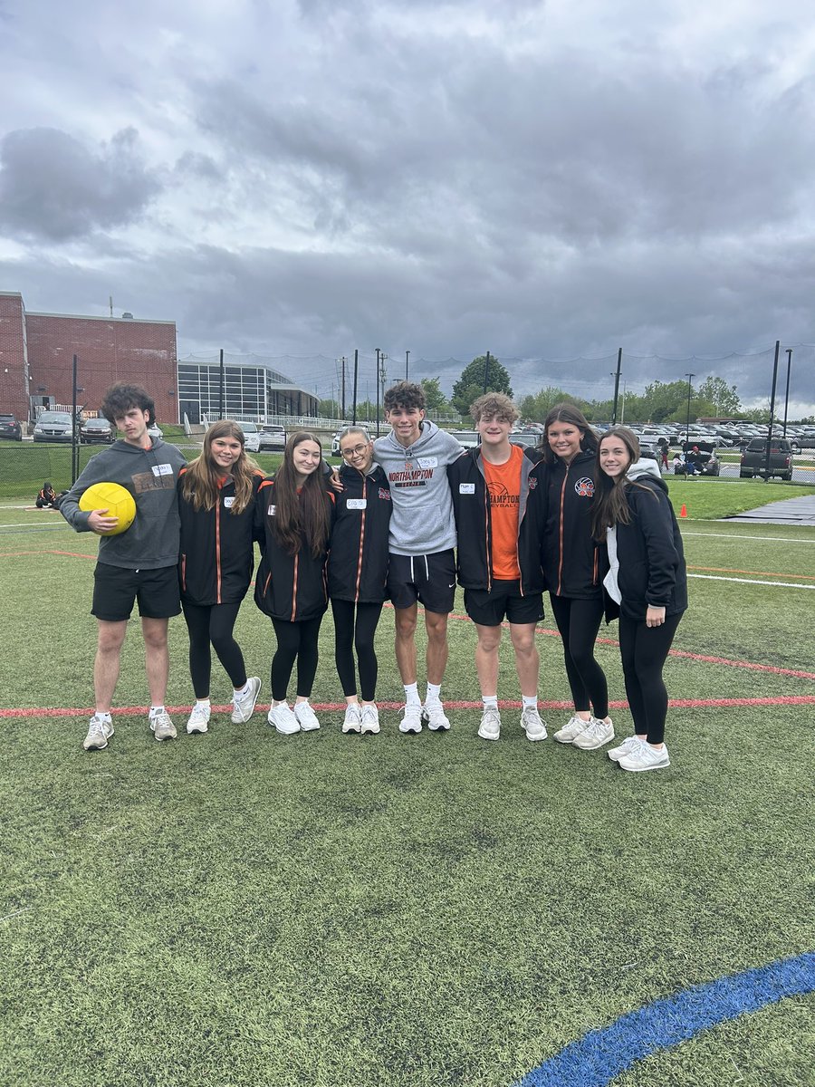 PE Club tweet media