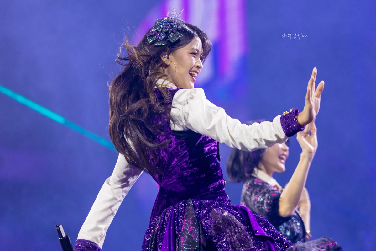chocofy's tweet photo. 250523 Rossa Concert x JKT48

CHRISTY 💜💜💜💜 https://t.co/01WzCvWdlG