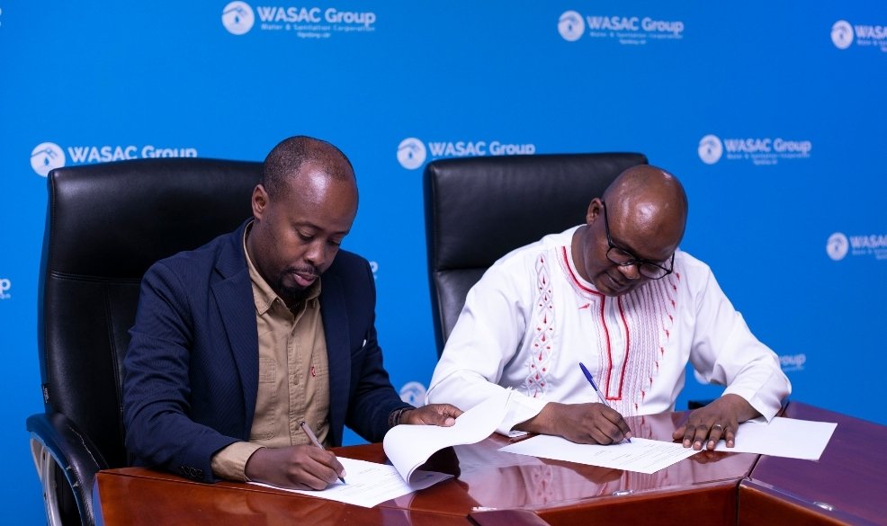 Water and Sanitation Corporation Group |Rwanda (@wasac_rwanda) on Twitter photo Today, the CEO <a href="/OmarMunyaneza/">Prof. Omar Munyaneza</a> and the DG of <a href="/rwandastandards/">Rwanda Standards Board</a>, <a href="/MurenziRaymond/">Murenzi Raymond</a>, signed an MoU to strengthen collaboration in standardization, quality testing, certification and metrology services. The goal is to jointly share expertise, develop and assess guidelines and standards Today, the CEO <a href="/OmarMunyaneza/">Prof. Omar Munyaneza</a> and the DG of <a href="/rwandastandards/">Rwanda Standards Board</a>, <a href="/MurenziRaymond/">Murenzi Raymond</a>, signed an MoU to strengthen collaboration in standardization, quality testing, certification and metrology services. The goal is to jointly share expertise, develop and assess guidelines and standards