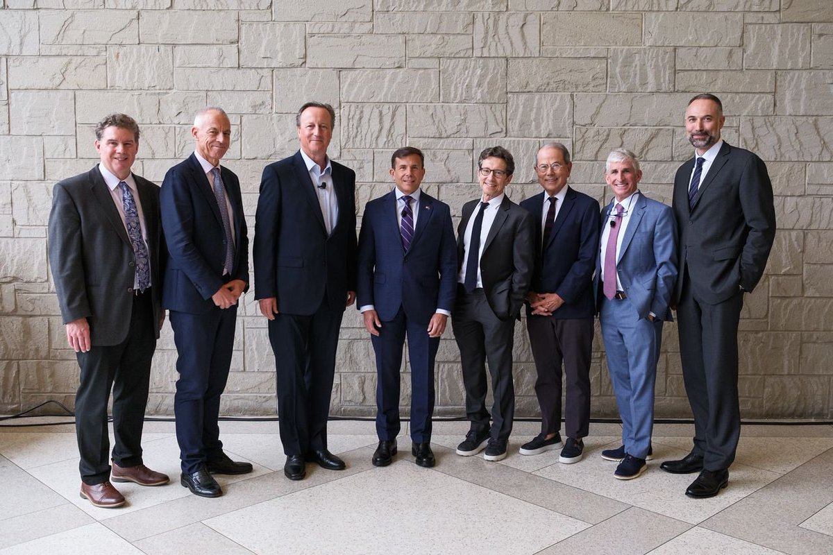 David Cameron (@david_cameron) on Twitter photo As Chair of the <a href="/OHRareDisease/">Oxford-Harrington Rare Disease Centre</a> Centre’s Advisory Board, I was delighted to join global medical leaders & researchers at the <a href="/HarringtonDI_UH/">Harrington Discovery Institute</a> & <a href="/UHhospitals/">University Hospitals</a> Scientific Symposium in Cleveland, Ohio this week.
Rare disease & Alzheimer’s have been a focus personally & professionally As Chair of the <a href="/OHRareDisease/">Oxford-Harrington Rare Disease Centre</a> Centre’s Advisory Board, I was delighted to join global medical leaders & researchers at the <a href="/HarringtonDI_UH/">Harrington Discovery Institute</a> & <a href="/UHhospitals/">University Hospitals</a> Scientific Symposium in Cleveland, Ohio this week.
Rare disease & Alzheimer’s have been a focus personally & professionally
