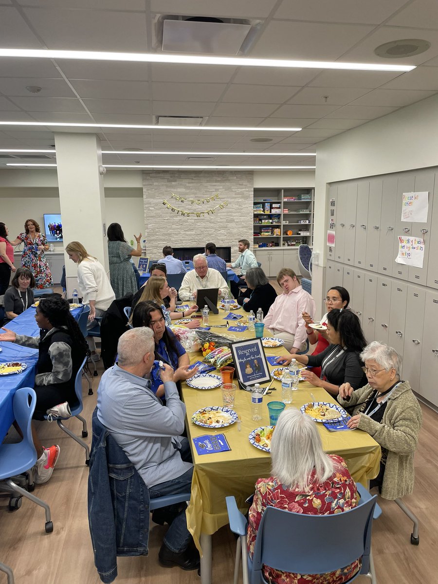 Lauren McArdle tweet media