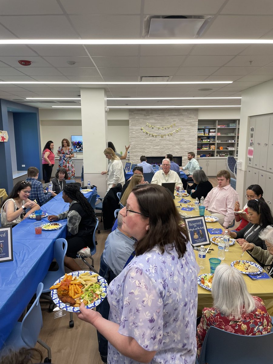 Lauren McArdle tweet media