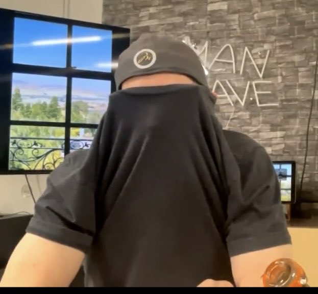 davevolk's tweet photo. @ZiaErica @ScottAdamsSays Been a follower for a long time!  Here are a couple of screen shots from some very funny podcasts https://t.co/hu6bIuGGAf