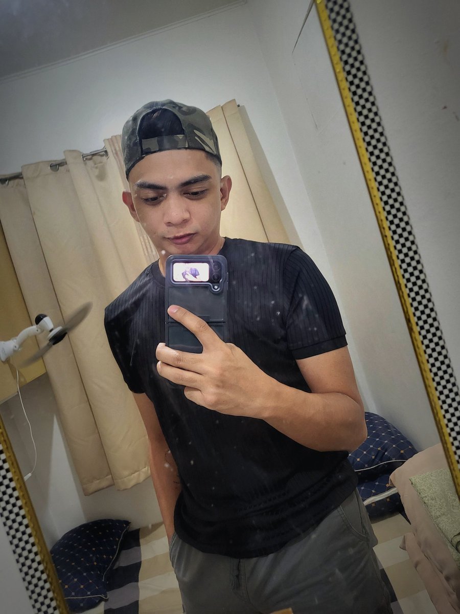 DainFonz's tweet photo. I thought I was strong enough lately. But I am not.

As the music says: Even the best fall down sometime. 

 #TooManyThoughts #anxiousmind #anxietyattack #ialsoneedcomfort
#alterclark #alterdau #altermabalacat #alterpampanga #alter https://t.co/uOPsMN3n77