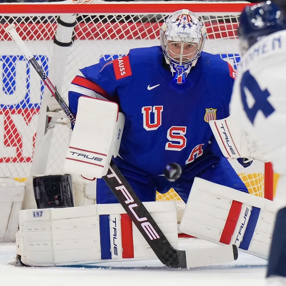 Jeremy Swayman’s USA themed HZRDUS Smoke at #MensWorlds 🇺🇸 

He was still showing a Catalyst 9X3 at the end of the regular season.

📸:<a href="/usahockey/">USA Hockey</a> | #NHLBruins